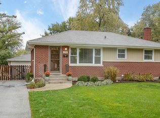 4334 Stanley Ave, Downers Grove, IL 60515