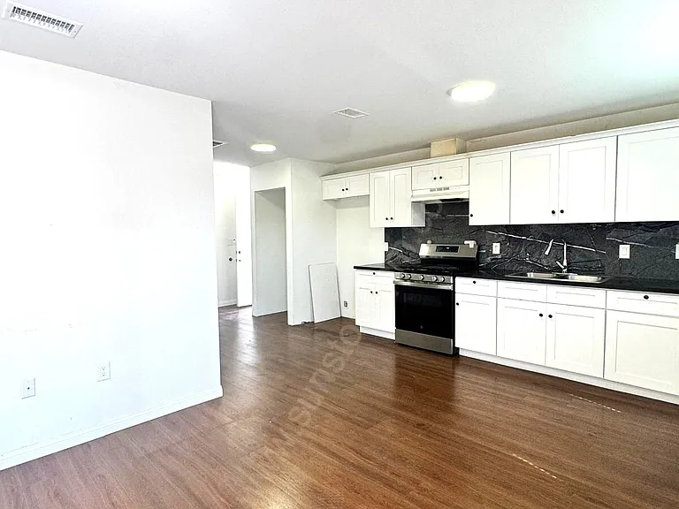 704 W Foothill Blvd — Photo 3