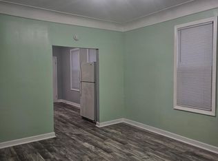 3024 Holbrook St, Hamtramck, MI 48212