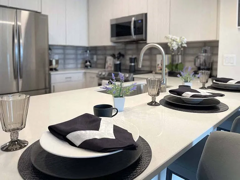 Elevate Apartments — Photo 45