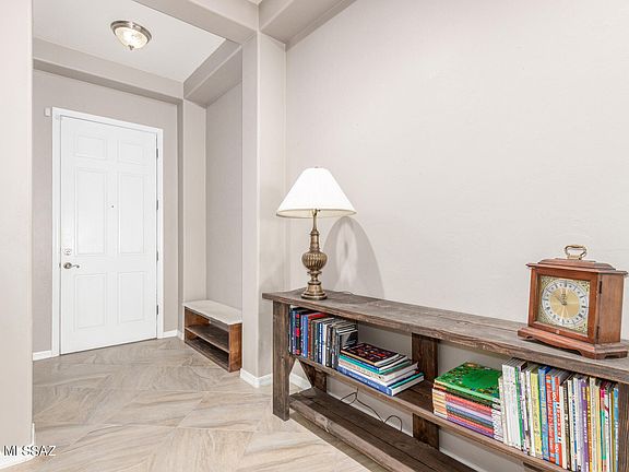 4th image of 756 W Calle La Bolita