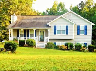 548 Bethany Woods Dr, Temple, GA 30179