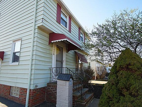 2nd image of 1529 Fruitland Ave