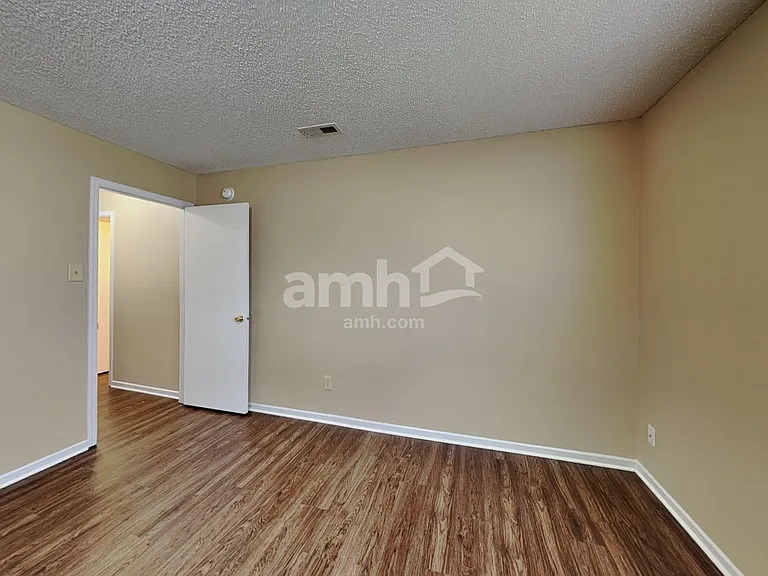 6904 Eagle Crossing Blvd — Photo 17