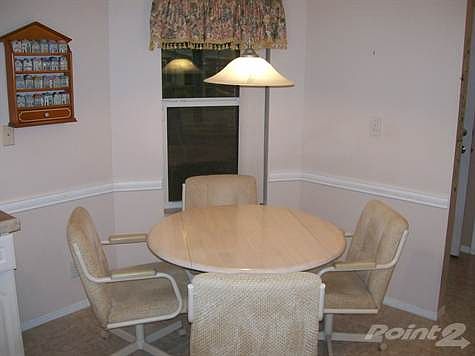 Breakfast Nook in Kitchen