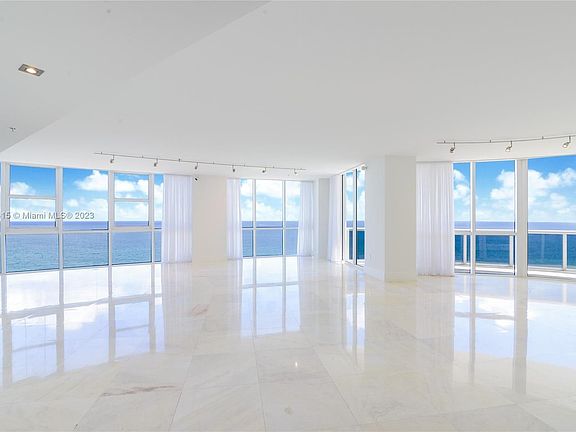 3rd image of 18201 Collins Ave #1909
