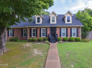 8 Calumet Dr, Jackson, TN 38305