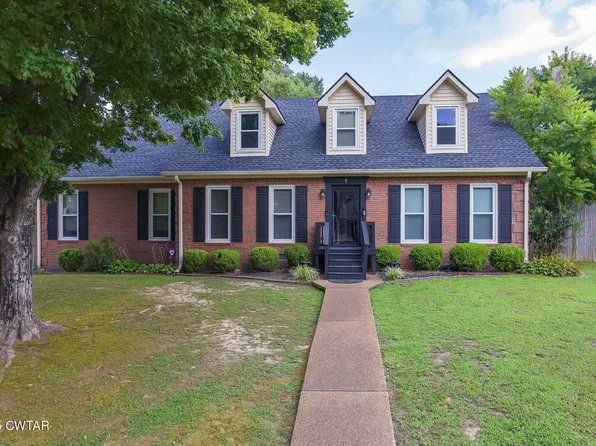 8 Calumet Dr, Jackson, TN 38305