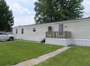 412 17th Ave E, Milan, IL 61264