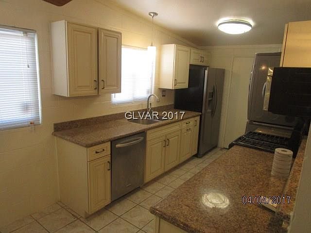 2nd image of 2804 El Toreador St