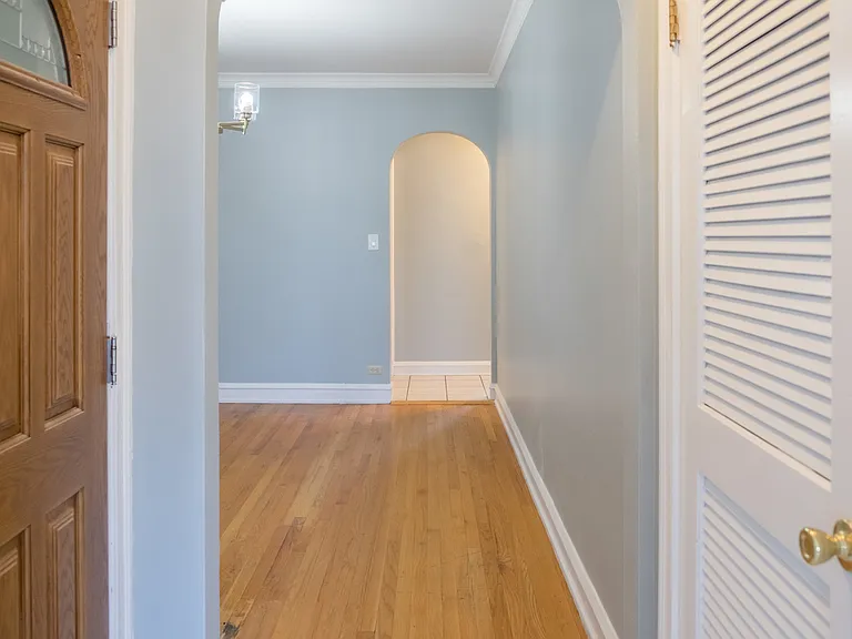5445 W 64th St #2 — Photo 10