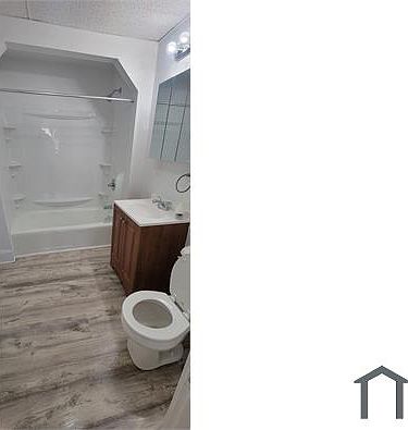 5th image of 102 Kenyon St #3