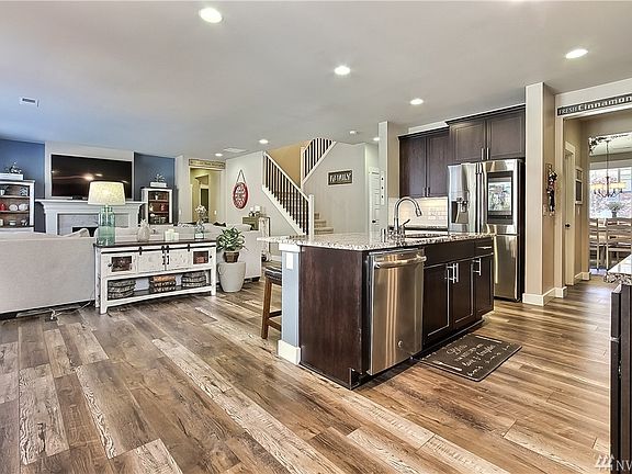 4th image of 14407 Parkview Ct E
