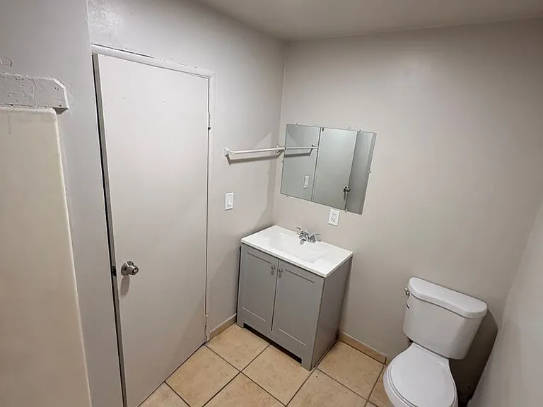 131 Glenwood St #3 — Photo 8