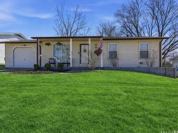 5332 Ville Angela Ln, Hazelwood, MO 63042
