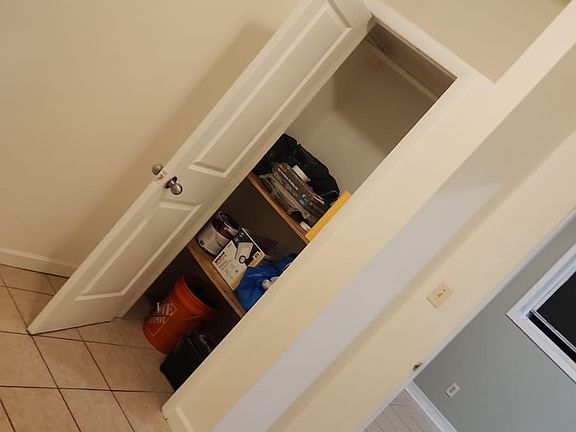 2nd image of 36 Obrien Pl Floor 1