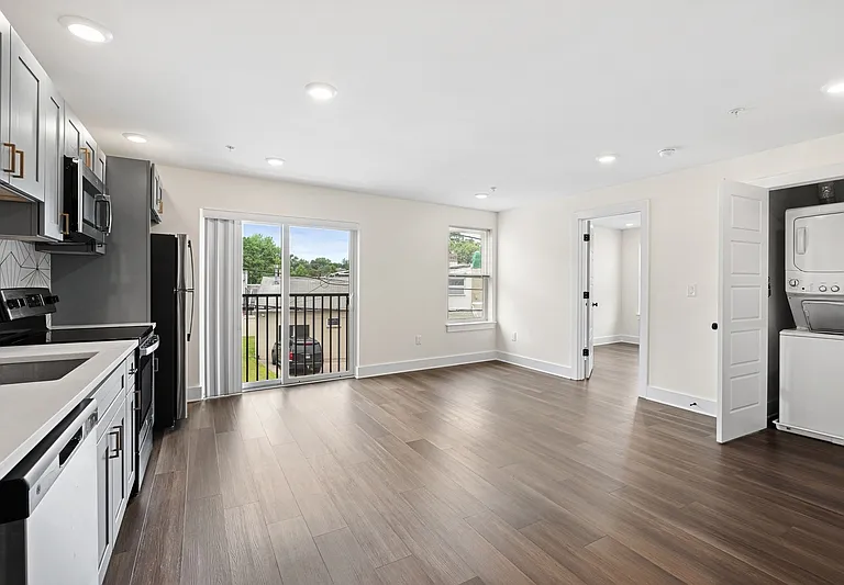 7620 Ridge Ave #14 — Photo 1