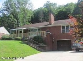 349 Susquehanna Ave, Lock Haven, PA 17745