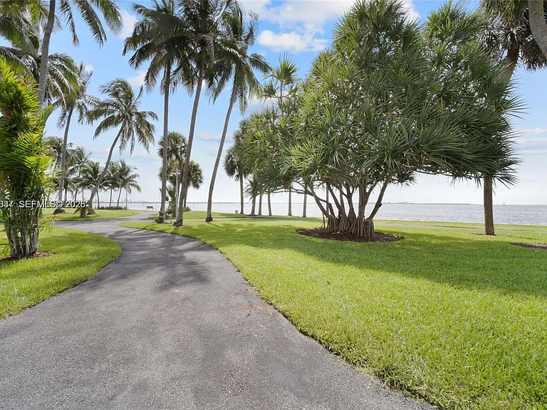 3 Grove Isle Dr #C1208 — Photo 18