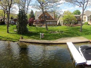 853 Laguna Dr, Wolverine Lake, MI 48390