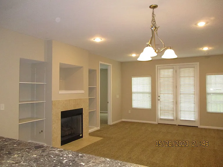 5353 Nottinghamshire Ln — Photo 4
