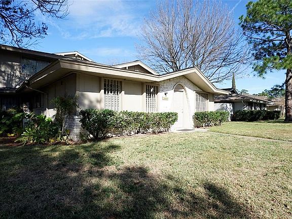2nd image of 5666 Birchmont Dr #3
