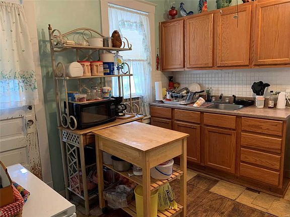 3rd image of 4440 Neosho St