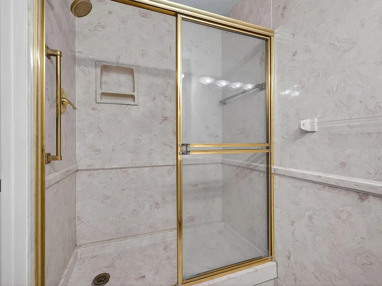 1630 Seaway Dr #304 — Photo 31