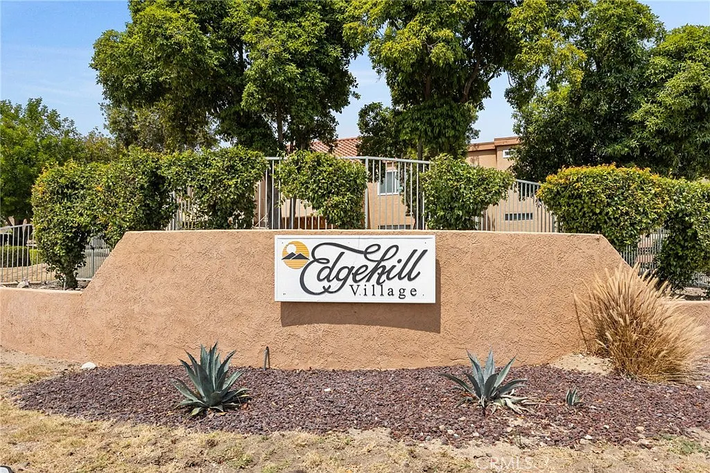 1 bed, 904 sqft, $1,750 — Photo 1
