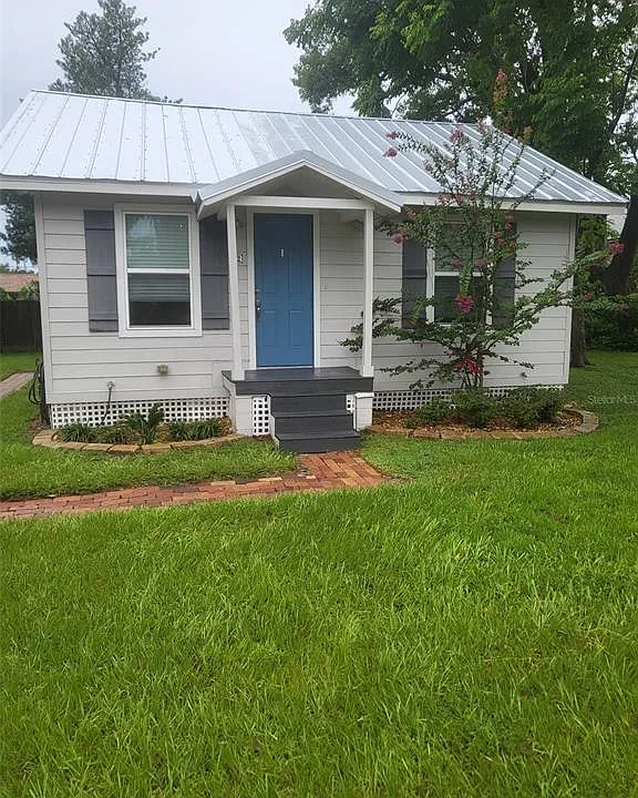 12 Floral St