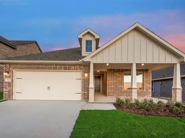 708 Juneau St, Gainesville, TX 76240