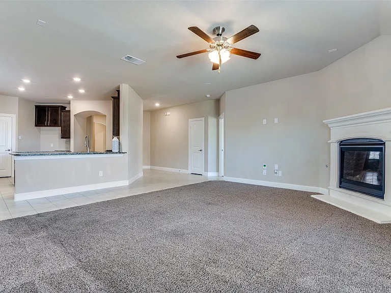 16308 E Harwood Dr — Photo 10