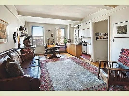 Sold by Stribling | media 23