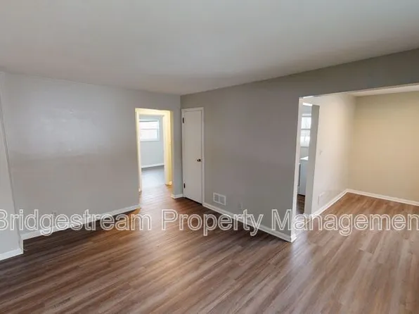 619 Gainsborough Rd APT 4, Dayton, OH 45419