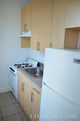 Rented by Living New York | media 12