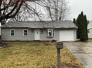 1075 Angus Dr, Decatur, IN 46733