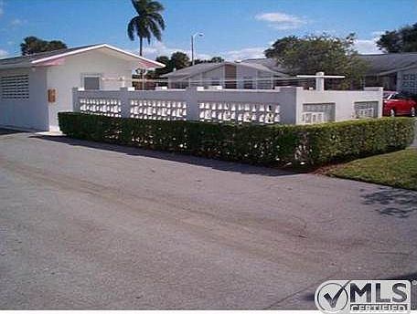 3rd image of 2737 Emory Dr E APT B