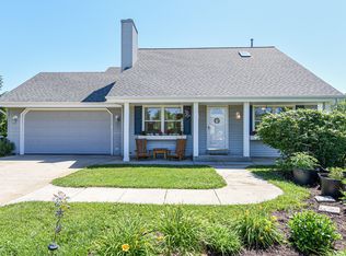 2396 Marak Dr, Grafton, WI 53024