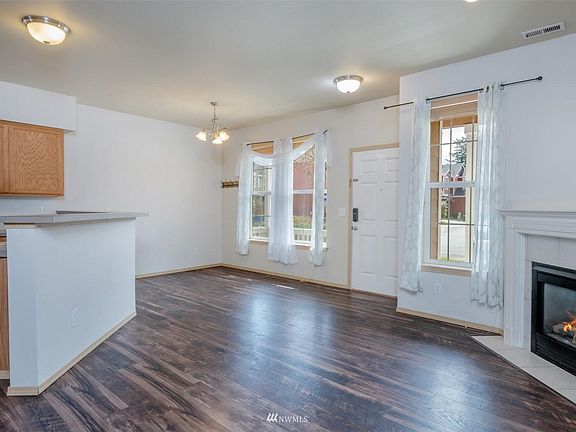 5th image of 617 115th St E