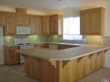 5th image of 470 Kennwood Dr