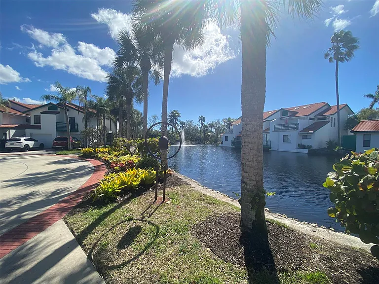 2286 Anchorage Ln #A — Photo 36