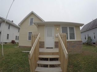 234 45th St, Moline, IL 61265