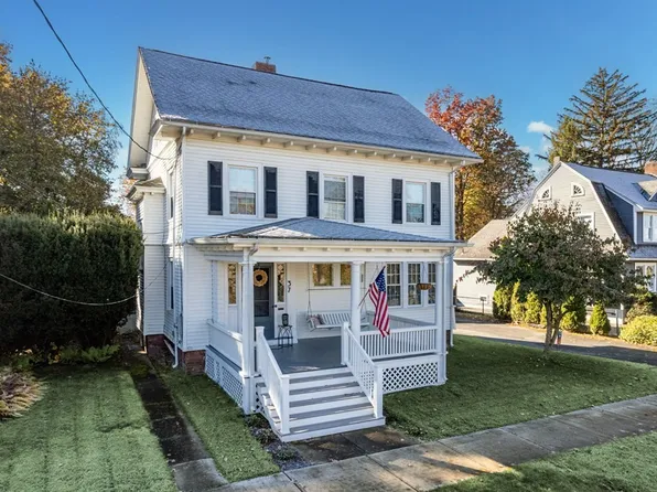 37 Hopkins Pl, Longmeadow, MA 01106