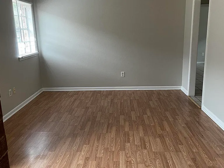 2501 Academy Dr — Photo 5