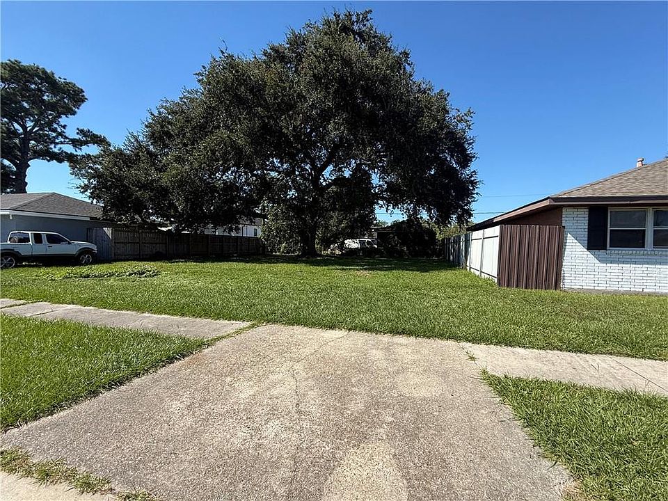 2nd image of 2500 Kenneth Dr