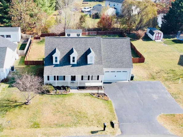 58 Arrowhead Ln, Stuarts Draft, VA 24477