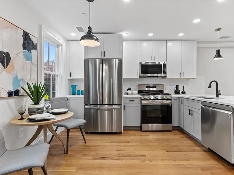 85 White St #2B — Photo 20