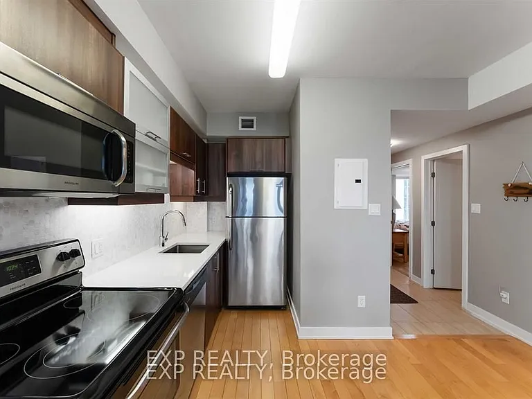 40 Nepean St #1607 — Photo 12