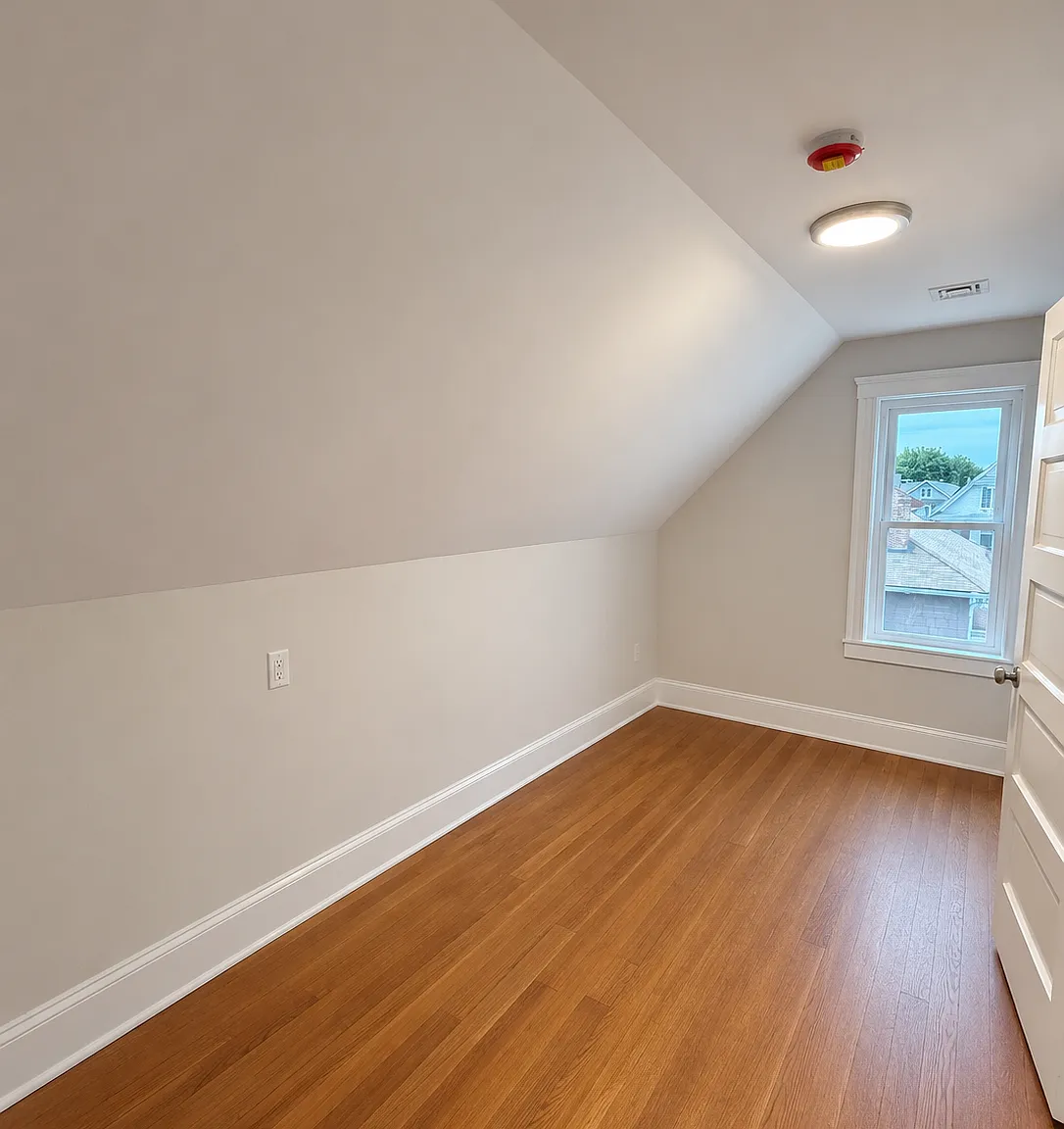 2 bed, 9999 sqft, $3,000 — Photo 2