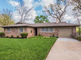 801 Sycamore Ln, Columbia, MO 65203